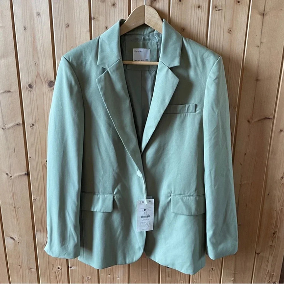Bershka two button Blazer- Size S - Picture 2 of 9